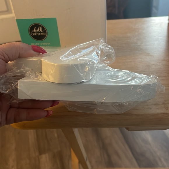 Chalk Couture Heart Cutouts - Picture 2 of 4